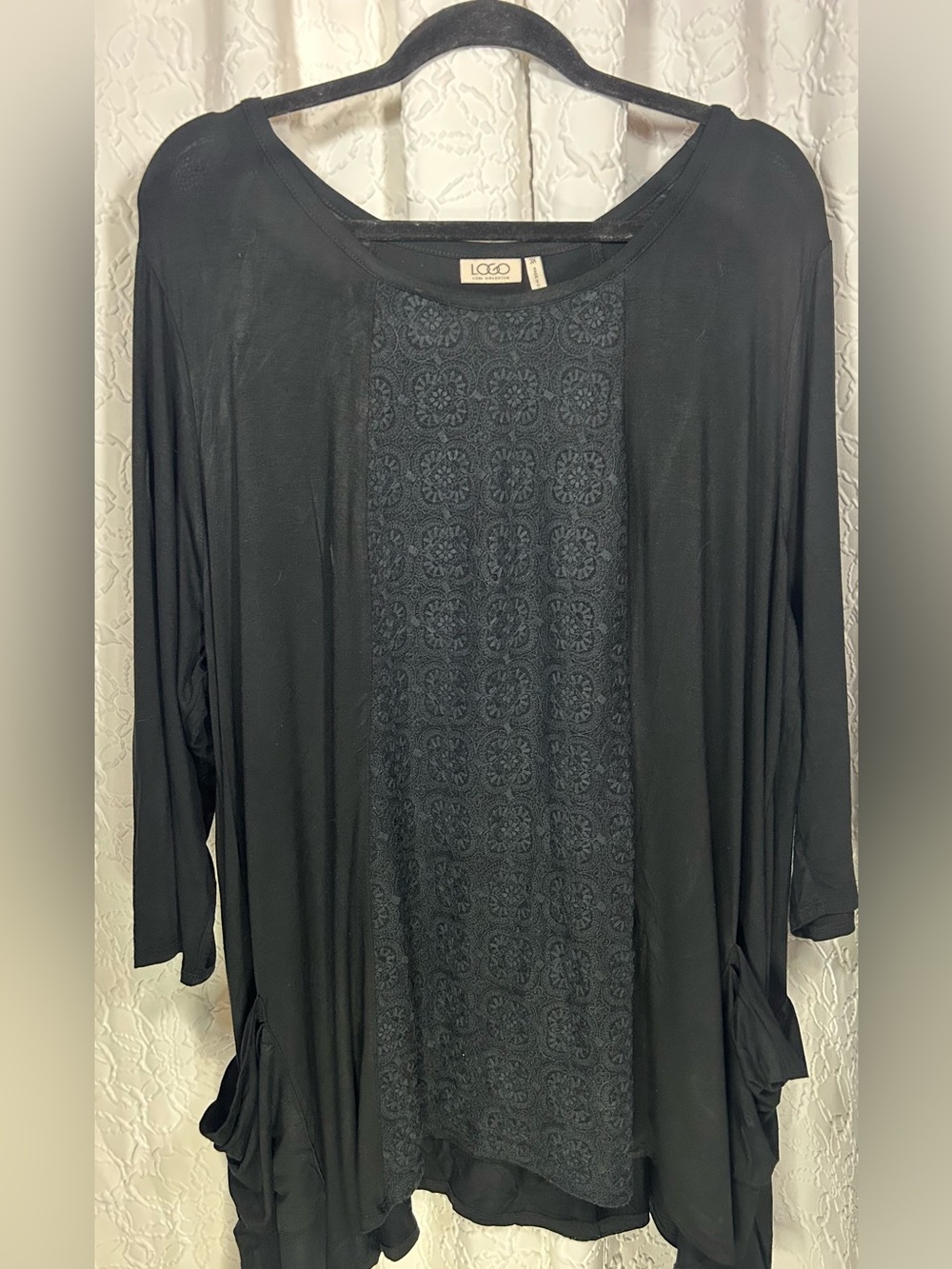LOGO by Lori Goldstein Black Lace Front Tunic Top assymetric hem tunic 3x